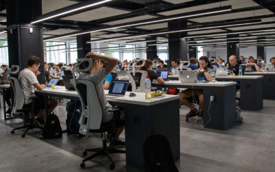 Trabajo Híbrido Y Escritorio Compartido